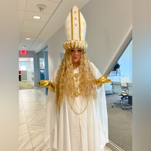 Meet your Posher, Hart! - Picture 2 of 8